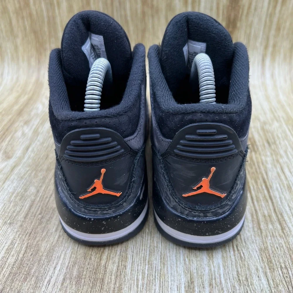 Nike Air Jordan 3 Retro Fear Pack Kid's Size 13.5C Grey Orange DM0966-080